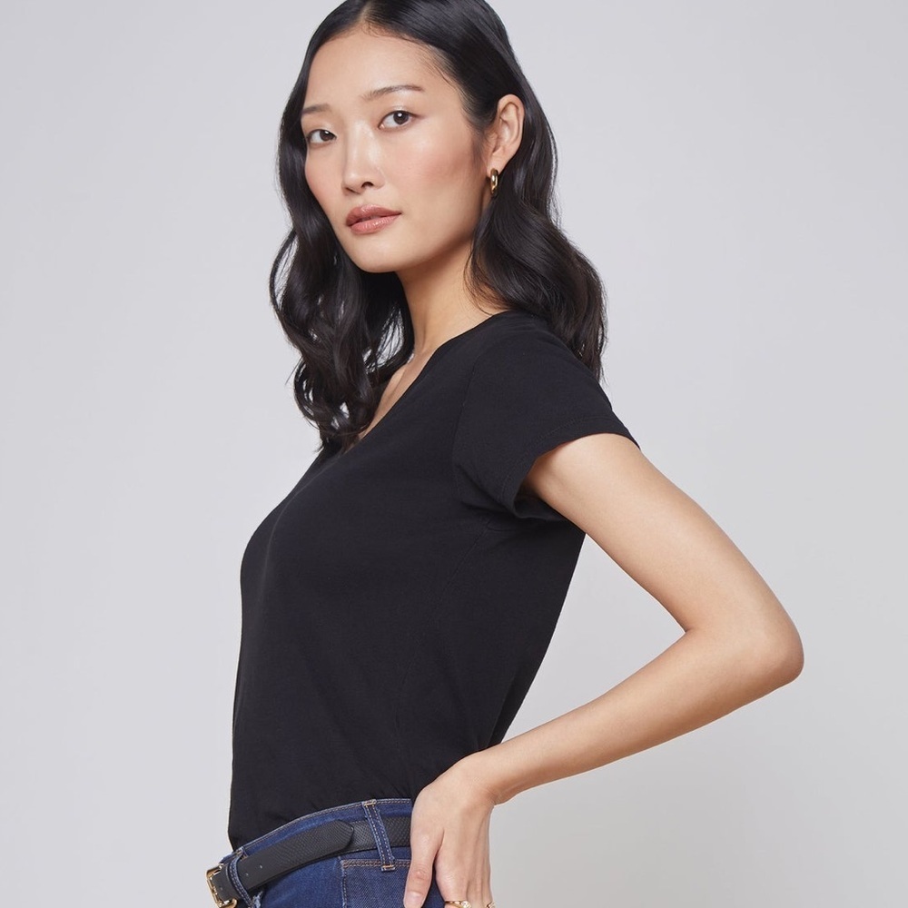 NWT L’Agence Becca Cotton V-Neck Tee Sz L